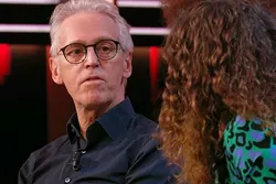 Bekende journalist Derk Sauer (72) op tragische wijze overleden
