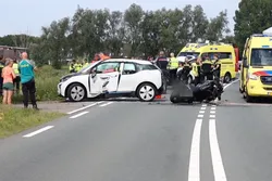Motoragent (39) sterft na botsing in Weesp