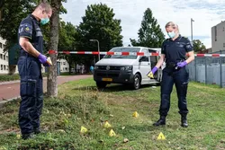 Assen: Vrouw (72) dood gevonden in kanaal, man (80) gearresteerd