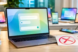 Laptop met kleurrijke AI-chatinterface en rode afkeurmarkering in een helder ingerichte moderne techomgeving.
