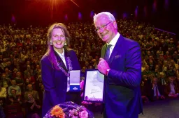 20251210-Erepenning-Historische-Vereeniging-Alkmaar-1024x748