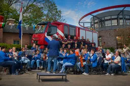 LET OP dit is een met AI gegenereerde foto van KNS en de brandweer