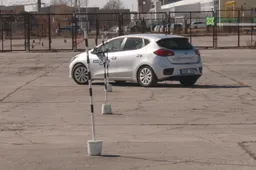 „Regitra“ stabdo vairavimo egzaminus