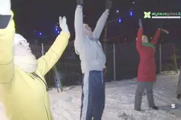 Vardan sveikatos alytiškiai maudėsi nuogi ir po vidurnakčio (VIDEO)