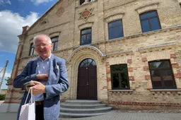 Amerikos garsenybių gydytojas gimtam Alytui siūlo kolekciją, kurią muziejininkai jau vadina įspūdingiausia