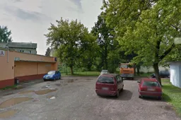 Nepasisotinę eurais iš kasos, pardavėjos akivaizdoje dar griebė gėrimų ir cigarečių