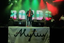 Populiarėjantis ženklas „Myliu=Alytus“ pradeda gerus darbus
