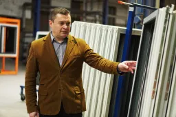 Norite taupesnio šildymo sezono? Atkreipkite dėmesį į būsto langus