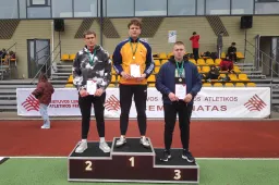 Alytaus sportininkai skynė medalius metimų čempionate