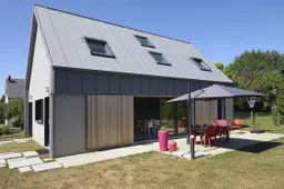 Skardinio stogo dizainas ir estetika