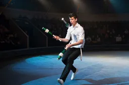 Alytiškis Kasparas Bujanauskas - ir cirko talentas, ir roko būgnininkas (ATNAUJINTA)