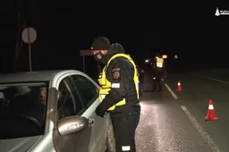 Policija tikslina: į sutuoktinio giminaičio laidotuves vykstantieji nebus apgręžiami