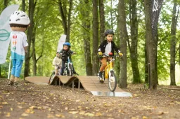 „BTA Velomaster“ renginys Alytuje – galimybė jauniesiems dviratininkams pasiruošti eismui mieste