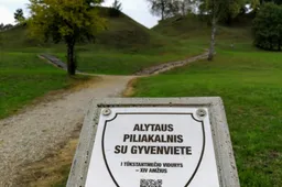 Įpareigojimas viešose erdvėse besilankantiems – laikytis saugaus atstumo