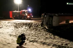 Prie Alytaus – automobilio ir mikroautobuso su užsieniečiais avarija