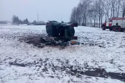 Į avariją pateko kariškių automobilis