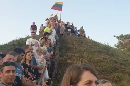 Alytaus rajonas sugiedojo „Tautišką giesmę“