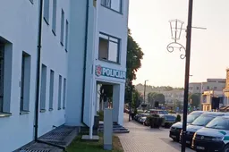 Kaltinamasis išžaginimu nukentėjusiajai nepilnametei turės sumokėti dešimtūkstantinę sumą