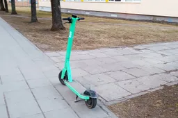 Bendrieji miesto paspirtukai savaitgalių naktimis judės lėčiau