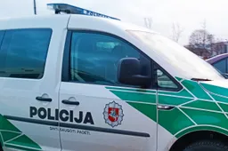 Viename paviljone aptiko nelegalių cigarečių ir alkoholio, kitame neteko sportbačių