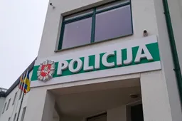 Dėl triukšmo ir aitrių dūmų atvykę pareigūnai rado ir kai ką daugiau