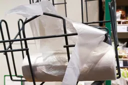 Vienkartiniai maišeliai šalies parduotuvėse – jau mokami