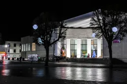 Rotušės aikštėje vėl įsikurs kalėdinių eglučių parkas