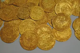 Dingo vertybių ir pinigų už 17,7 tūkst. eurų