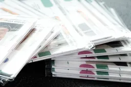 Mokyklas pasiekė pirmieji elektroniniai moksleivio pažymėjimai-važiavimo bilietai