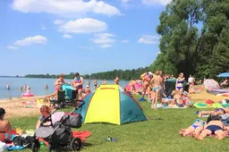 Aplink dzūkų jūrą užfiksuota neregėta poilsiautojų minia