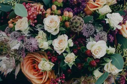 Įdomu: „pasidaryk pats“ gėlių puokštės internetu