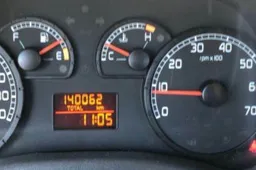 Į avariją pateko kariuomenės automobilis