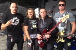 „Airijai“ – trisdešimt: grupė pristato naujai įrašytą dainą „Kasdien į karą“