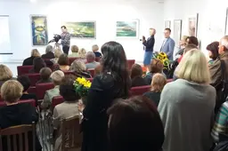 Bene populiariausias Alytaus dailininkas Benas atidarė naują parodą ir laukia knygos (NUOTRAUKOS)