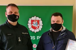 Policija dėkoja sužalotojo gyvybę išgelbėjusiam ir įtariamąjį sulaikiusiam vyrui