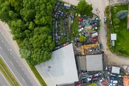 Alytiškis kaltinamas ardydamas automobilius nedeklaravęs bent 67 tūkst. eurų pajamų