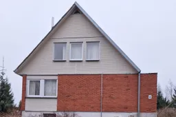 Alytaus rajono savivaldybė parduoda buvusį Alovės seniūnijos pastatą