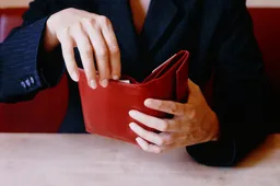 Kaip išsirinkti kokybišką odinę piniginę?