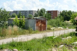 Paskutinis raginimas nusikelti garažus Kalniškės gatvėje