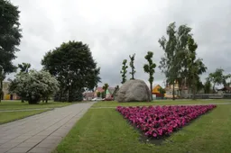 100-mečio paveldas Butrimonyse - ekskursijoje su V. Skendeliu ir gimnazistais