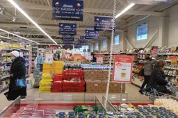 Atnaujinta parduotuvė autobusų stotyje