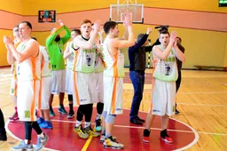 „Daugų“ krepšininkai – viena koja finale