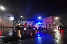 Sankryžoje susidūrė BMW ir greitosios pagalbos automobilis