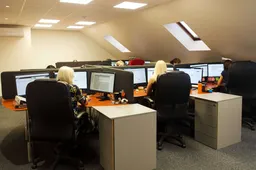 Dėl darbo tarptautinėje įmonėje grįžta ir emigrantai, ir migrantai