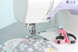 Kaip išsirinkti geriausią siuvimo mašiną?