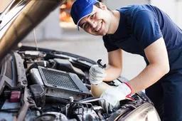 8 autodetalės, kurių būklę būtina tikrinti reguliariai norit vairuoti saugiai