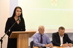 Rajone – kompensacija už keliones į darbą, nauja biblioteka ir daugiau patalpų medikams