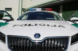 Pareigūnei už „pokštą“ su kiaušiniais ir tai stebėjusiems policininkams skirtos nuobaudos