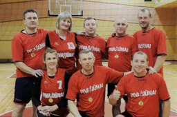 Kalėdiniame turnyre vėl triumfavo Pivašiūnų komanda