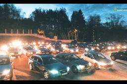 Į karantino autokiną Alytuje norinčių buvo daug – atvyko ne visi